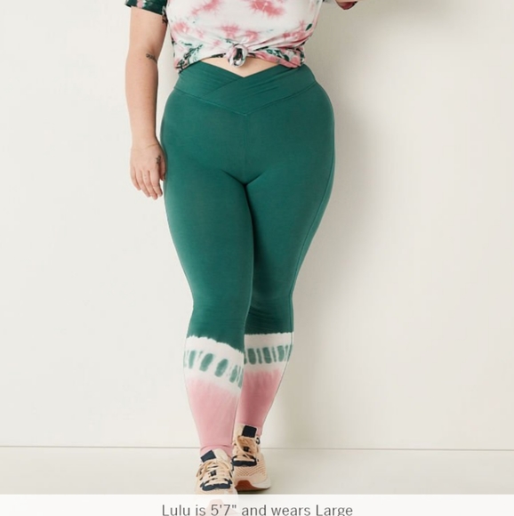 VS Pink front crossover leggings, size small! - Picture 2 of 3